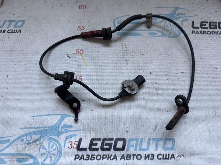 Датчик ABS перед прав Honda Accord 13-17