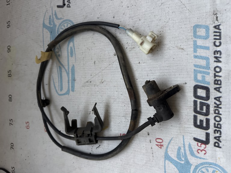Датчик ABS перед прав TOYOTA PREVIA 01-06