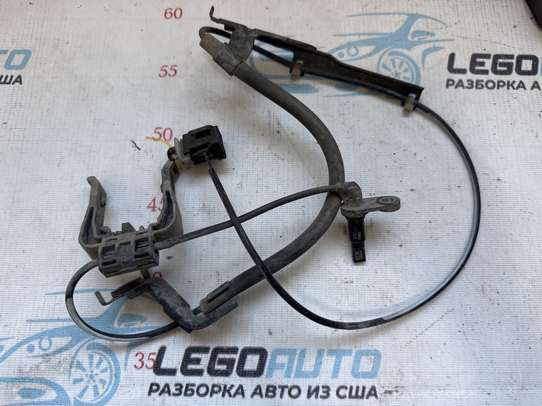 Датчик ABS передний правый Lexus RX350 RX450h 16-22