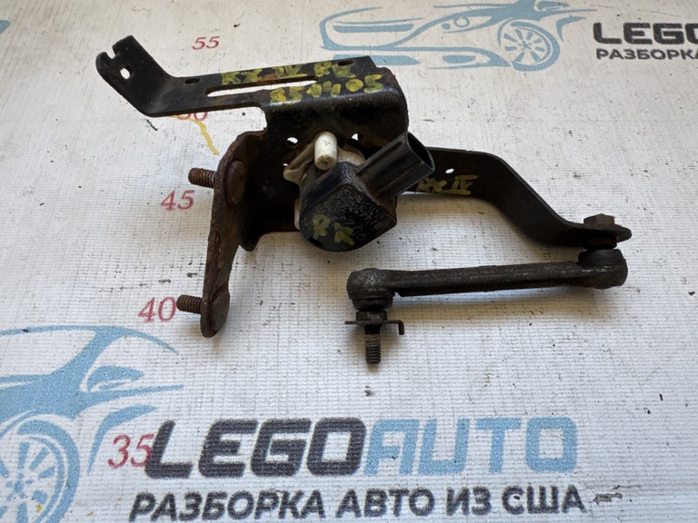 Датчик наклона кузова Lexus RX350 RX450h 16-22 с тяжкой (02)