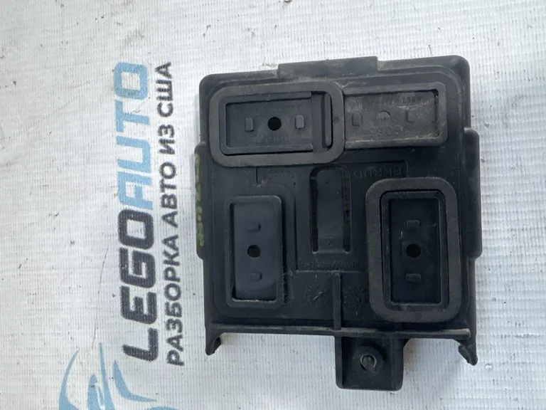 Кронштейн датчика слепых зон правый Ford Fusion mk5 13-16 — фото 2