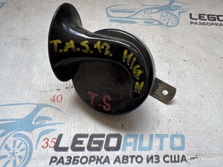 Сигнал лев Tesla Model S 12- high