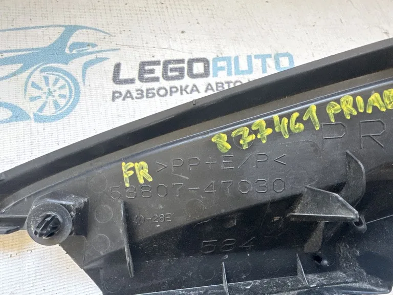 Уплотнитель крыла капот-крыло правый Toyota Prius 50 Prime 17-22 — фото 3