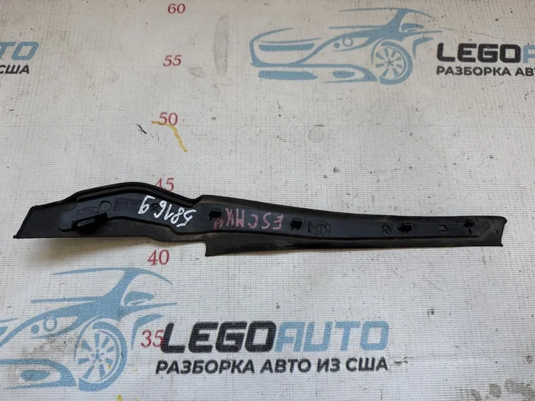 Уплотнитель решетки дворников лев Ford Escape MK4 20- — фото 3