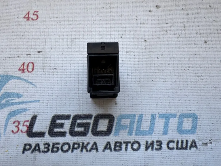 USB Hub, AUX Toyota Prius V 14-17 — фото 3