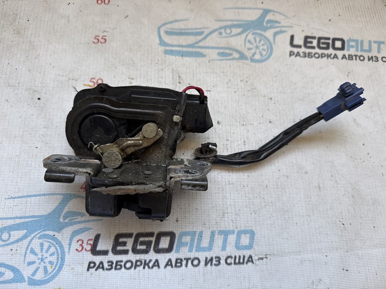 Замок двери багажника Toyota Prius 20 04-09