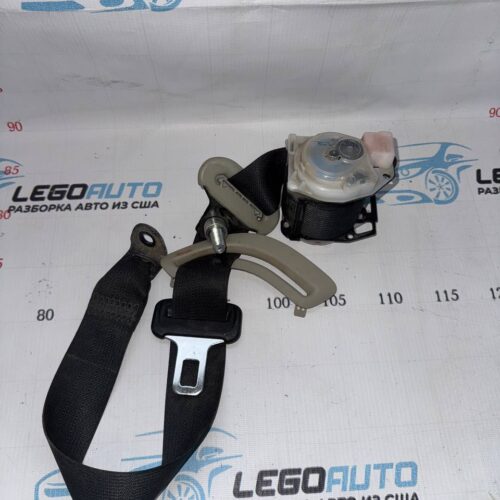 Ремень безопасности задний левый Toyota Prius V 12-17 черный 7337047010B3