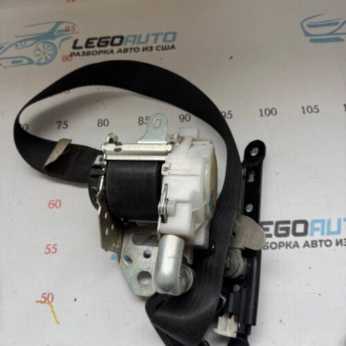 Водительский ремень безопасности Toyota Prius V 12-14 черный 7322047130B3