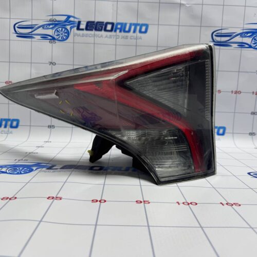 Фонарь верхний крыло левый Toyota Prius 50 16-16 8156147280