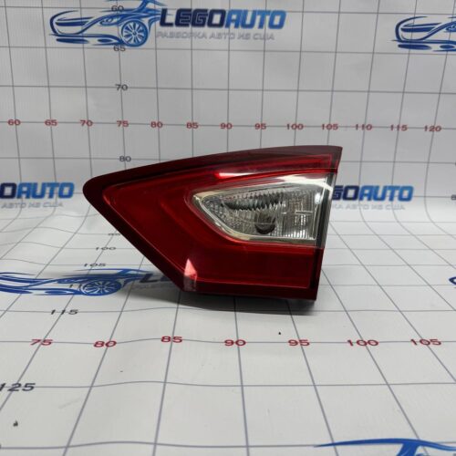 Фонарь внутренний крышка багажника правый Ford Fusion mk5 13-16 energi Titanium DS7Z13405B